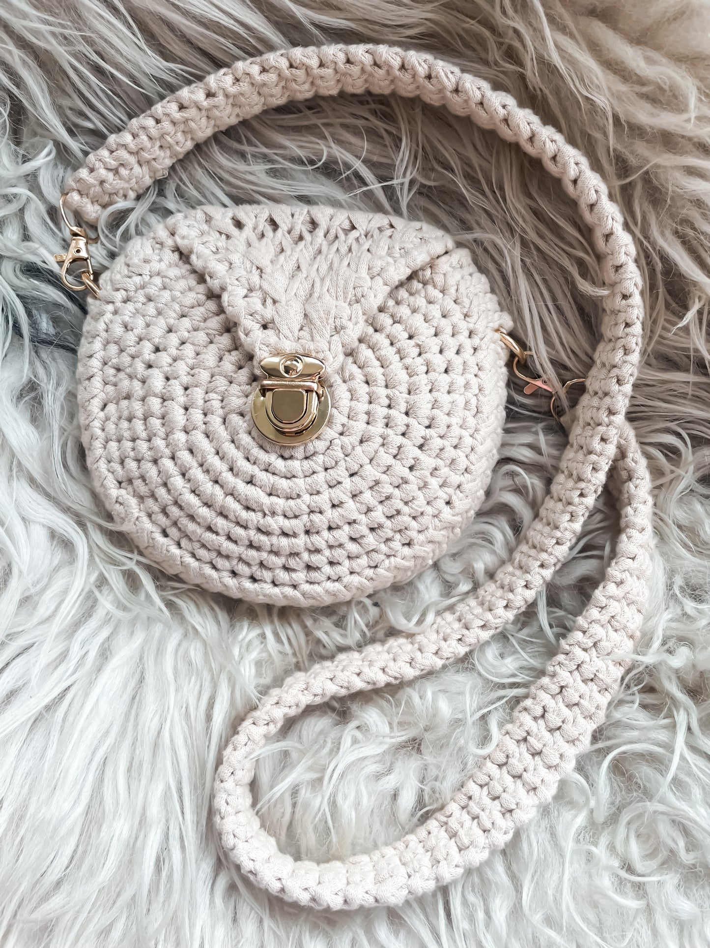 Crochet Pattern: Full Moon Crossbody Bag