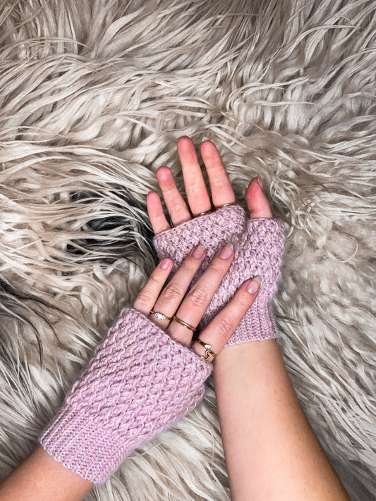 Crochet pattern: Alpine Wrist Warmers